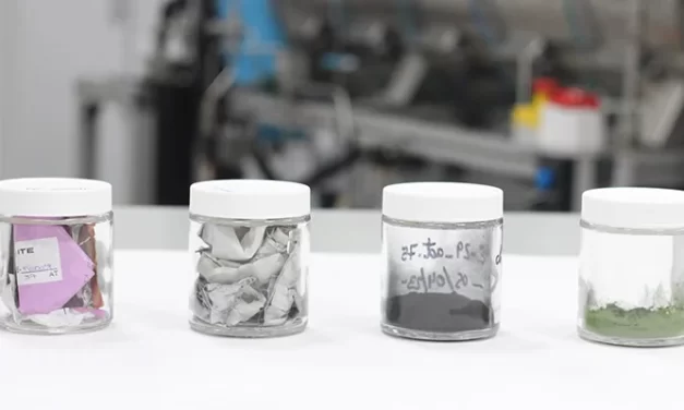 Mejoran la sostenibilidad de las baterías de litio con materias primas recicladas